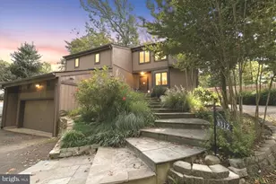 8312 Upper Spring Ln, Annandale, VA 22003 - Photo 2