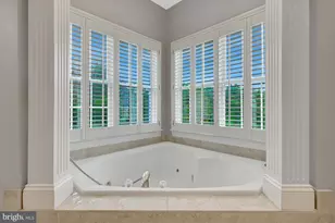 401 Walker Rd, Great Falls, VA 22066 - Photo 38