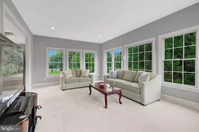 401 Walker Road, Great Falls, VA 22066 - Photo 34