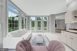 401 Walker Rd, Great Falls, VA 22066 - Photo 14