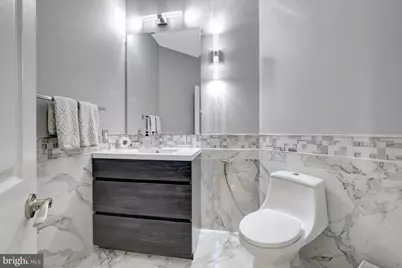 401 Walker Road, Great Falls, VA 22066 - Photo 28