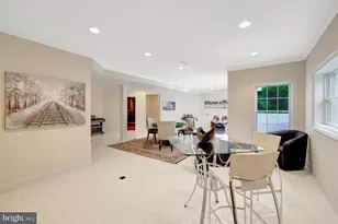 401 Walker Rd, Great Falls, VA 22066 - Photo 52