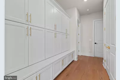 8276 Colling Manor Court, Alexandria, VA 22308 - Photo 18