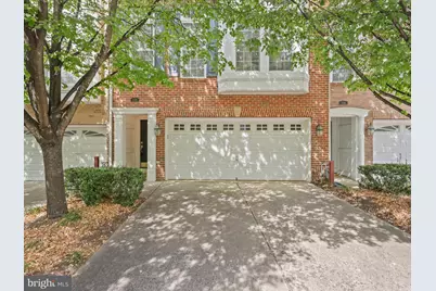 4086 Clovet Drive #32, Fairfax, VA 22030 - Photo 2