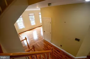 9404 Regency Crest Dr, Vienna, VA 22181 - Photo 14