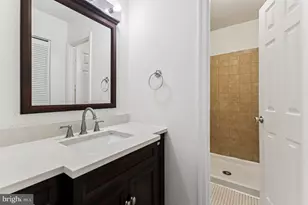 10255 Braddock Rd, Fairfax, VA 22032 - Photo 12