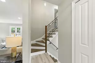 8602 Cushman Pl, Alexandria, VA 22308 - Photo 10