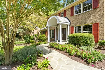 1560 Forest Villa Lane, McLean, VA 22101 - Photo 2