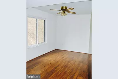 9715 Kings Crown Court #202, Fairfax, VA 22031 - Photo 2