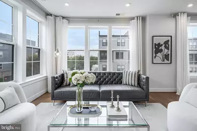 2320 Field Point Road #201, Herndon, VA 20171 - Photo 4