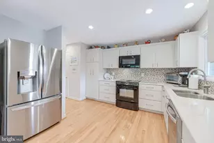 1933 Lakeport Way, Reston, VA 20191 - Photo 16