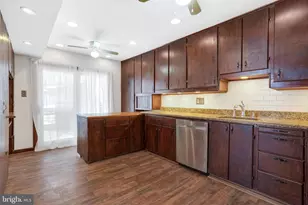 6710 Red Jacket Rd, Springfield, VA 22152 - Photo 18