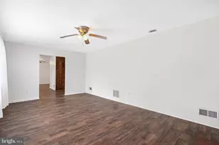 6710 Red Jacket Rd, Springfield, VA 22152 - Photo 6