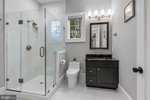 7002 A River Oaks Dr, McLean, VA 22101 - Photo 20