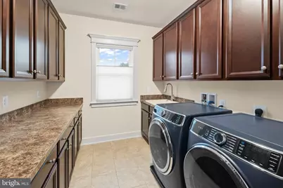 217 Pleasant Street SW, Vienna, VA 22180 - Photo 50
