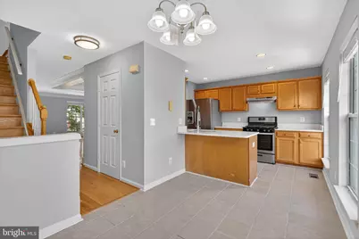 1055 Lexus Way, Herndon, VA 20170 - Photo 6