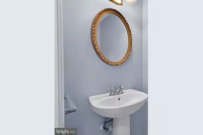 1055 Lexus Way, Herndon, VA 20170 - Photo 14