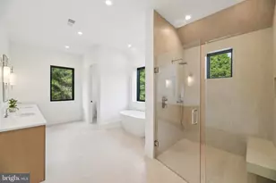 1039 Harriman St, Great Falls, VA 22066 - Photo 56