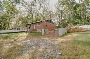 6649 Kerns Rd, Falls Church, VA 22042 - Photo 12