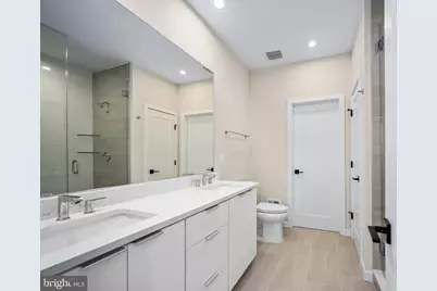 14351 Glen Manor Drive, Chantilly, VA 20151 - Photo 4