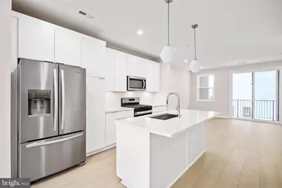 14351 Glen Manor Drive, Chantilly, VA 20151 - Photo 2