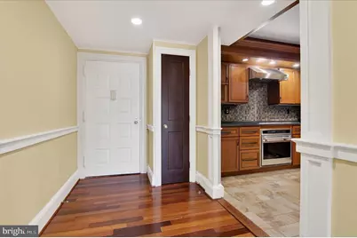 8360 Greensboro Drive #216, McLean, VA 22102 - Photo 4