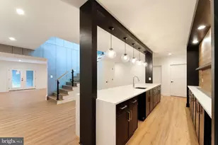 6908 Southridge Dr, McLean, VA 22101 - Photo 48