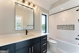 6908 Southridge Dr, McLean, VA 22101 - Photo 40