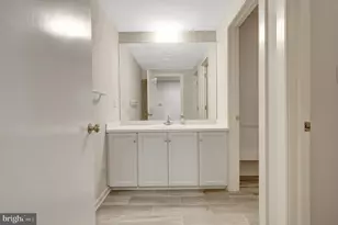 1110 Brook Valley Ln, McLean, VA 22102 - Photo 72