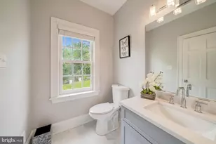 1111 Towlston Rd, McLean, VA 22102 - Photo 38