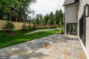 1104 Sharon Ct, McLean, VA 22101 - Photo 62