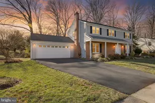 8623 Pappas Way, Annandale, VA 22003 - Photo 2