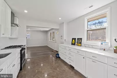 3900 Elmwood Drive, Alexandria, VA 22303 - Photo 6