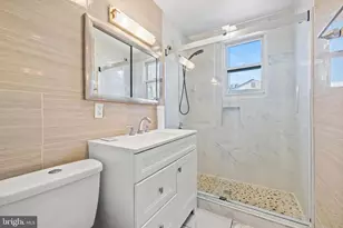 3900 Elmwood Dr, Alexandria, VA 22303 - Photo 8