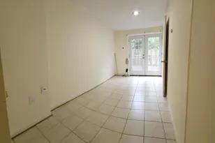 14427 Four Chimney Dr, Centreville, VA 20120 - Photo 8