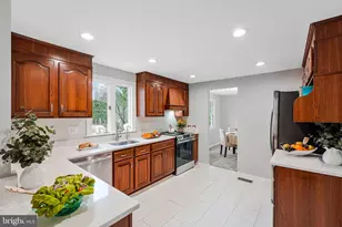 2626 Armada St, Herndon, VA 20171 - Photo 18