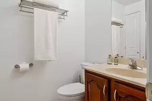 2626 Armada St, Herndon, VA 20171 - Photo 6