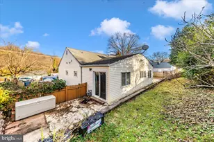 2112 Pimmit Dr, Falls Church, VA 22043 - Photo 42