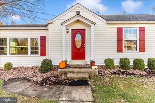 2112 Pimmit Dr, Falls Church, VA 22043 - Photo 36