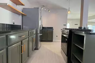 2112 Pimmit Dr, Falls Church, VA 22043 - Photo 10