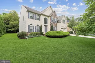 7351 Nicole Marie Ct, McLean, VA 22102 - Photo 2
