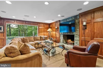 536 Springvale Road, Great Falls, VA 22066 - Photo 98