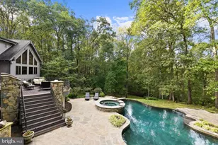 536 Springvale Rd, Great Falls, VA 22066 - Photo 14