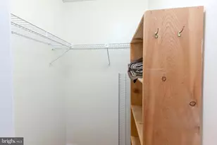 12103 Green Ledge Ct, Fairfax, VA 22033 - Photo 16