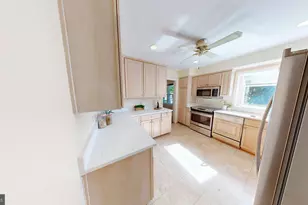 8352 Orange Ct, Alexandria, VA 22309 - Photo 10