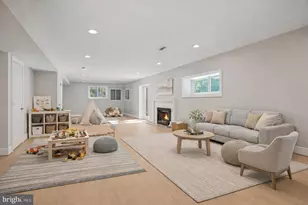 10900 Hunter Station Rd, Vienna, VA 22181 - Photo 56