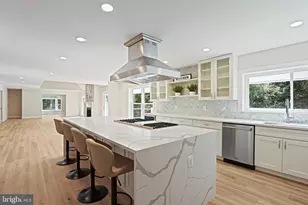 10900 Hunter Station Rd, Vienna, VA 22181 - Photo 10