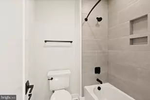 8217 Bucknell Dr, Vienna, VA 22180 - Photo 48