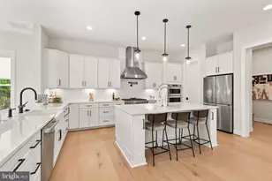 8217 Bucknell Dr, Vienna, VA 22180 - Photo 28