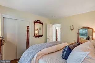 5527 Wharton Ln, Centreville, VA 20120 - Photo 12